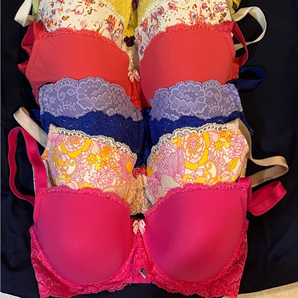 Victoria’s Secret everyday full coverage lightly lined bras 34 DD